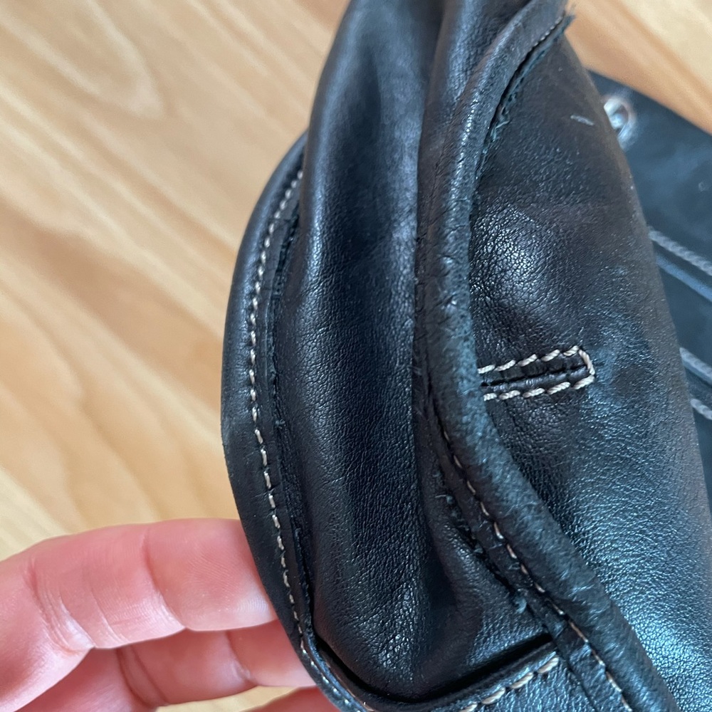 Vintage Clarks Black Leather Crossbody Bag - Picture 5 of 10